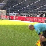 【德甲】镰田大地传射 莱万破门 拜仁1比2法兰克福